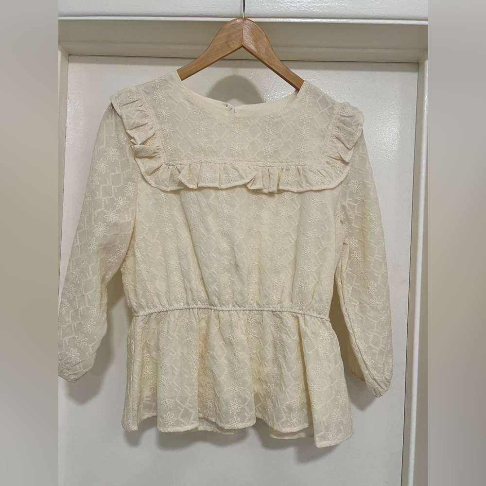 Hayden Prairie Ivory Floral Top NWOT